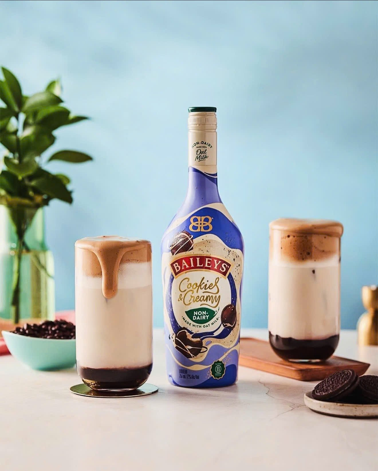 Baileys Cookies & Creamy Non-Dairy Liqueur Made with Oat Milk