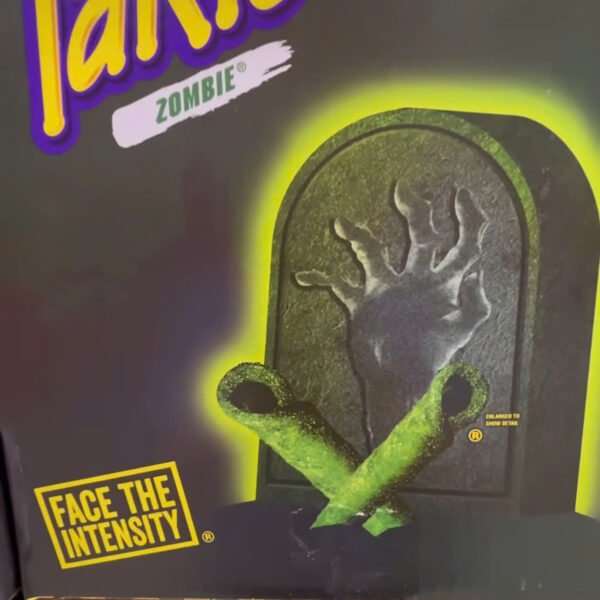Takis Zombie 9.9 oz Habanero & Cucumber Rolled Tortilla Chips - Hình ảnh 3