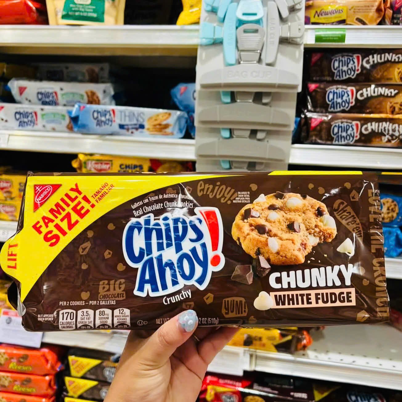 CHIPS AHOY! Chunky White Fudge Chocolate Chunk Cookies, Family Size, 18 oz
